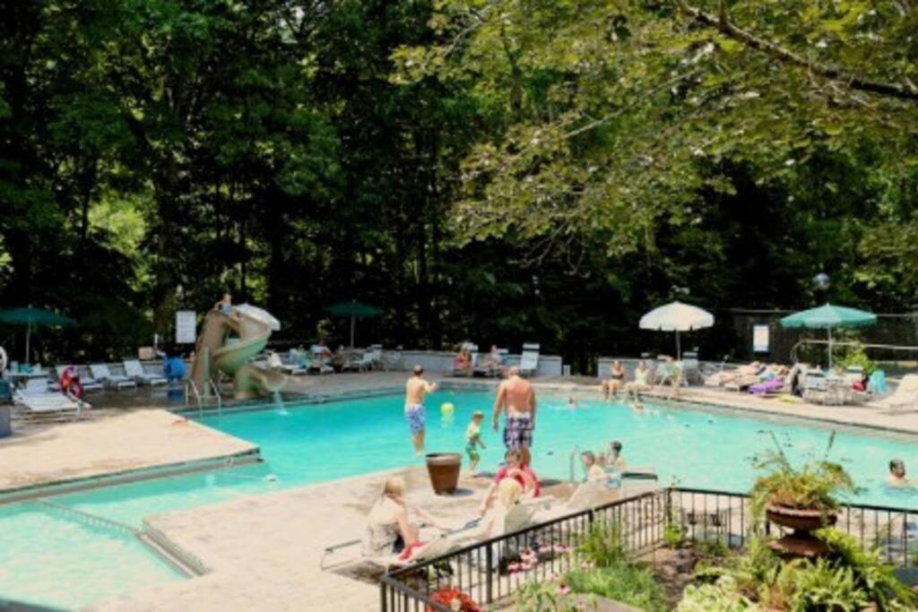 Mountain Springs Chalet Gatlinburg Exterior foto